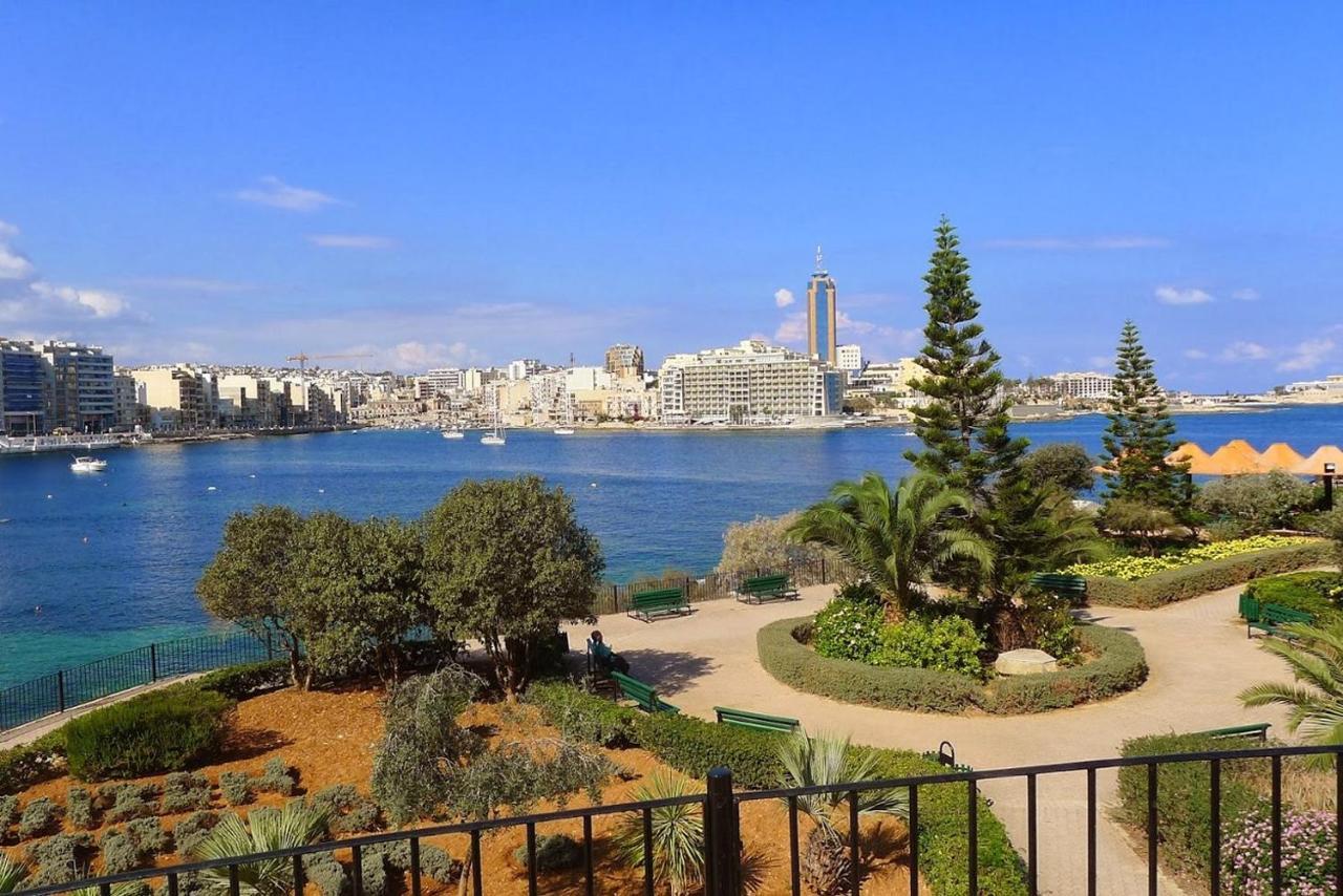 Modern Seaview Apartment In A Prime Location Слима Экстерьер фото