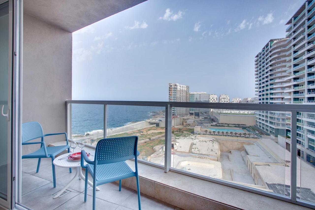 Modern Seaview Apartment In A Prime Location Слима Экстерьер фото